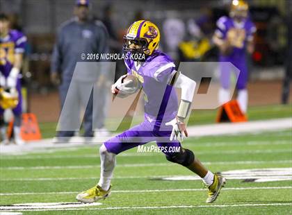 Thumbnail 1 in Warren vs. Lynwood photogallery.