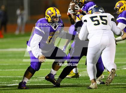 Thumbnail 2 in Warren vs. Lynwood photogallery.