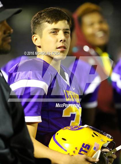 Thumbnail 3 in Warren vs. Lynwood photogallery.