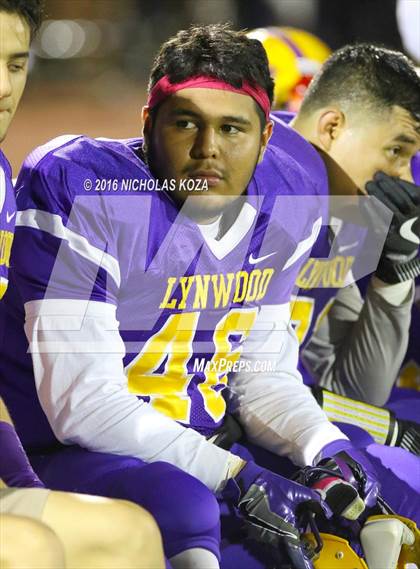 Thumbnail 2 in Warren vs. Lynwood photogallery.