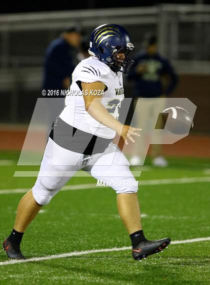 Thumbnail 2 in Warren vs. Lynwood photogallery.