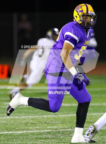 Thumbnail 2 in Warren vs. Lynwood photogallery.