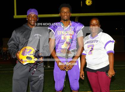 Thumbnail 3 in Warren vs. Lynwood photogallery.