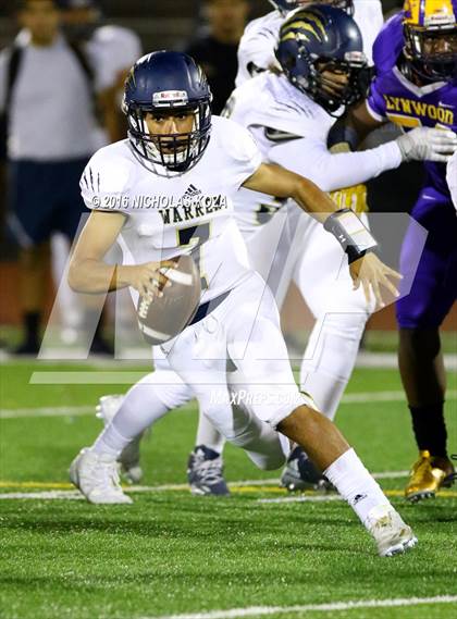 Thumbnail 2 in Warren vs. Lynwood photogallery.