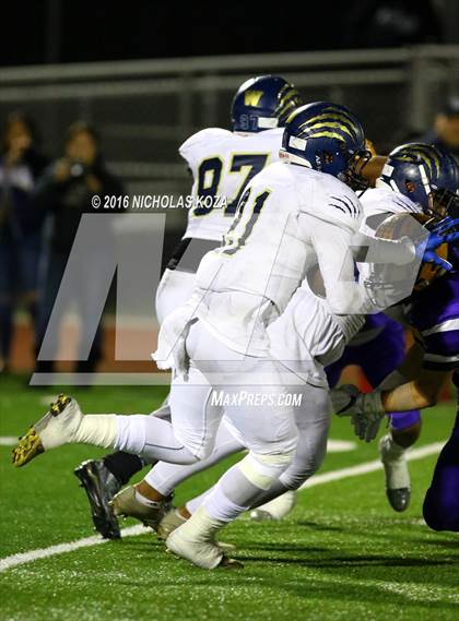 Thumbnail 2 in Warren vs. Lynwood photogallery.