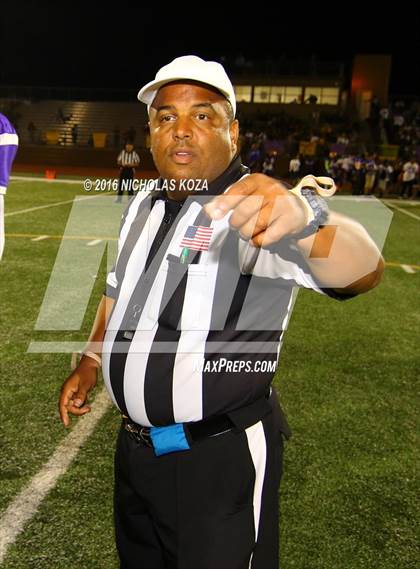 Thumbnail 1 in Warren vs. Lynwood photogallery.