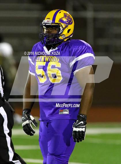 Thumbnail 3 in Warren vs. Lynwood photogallery.