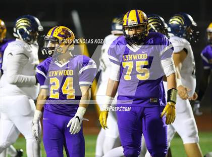 Thumbnail 3 in Warren vs. Lynwood photogallery.