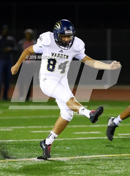 Thumbnail 3 in Warren vs. Lynwood photogallery.