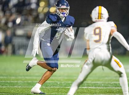 Thumbnail 1 in Simi Valley vs. Loyola photogallery.