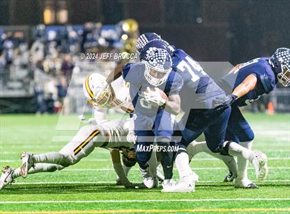 Thumbnail 3 in Simi Valley vs. Loyola photogallery.