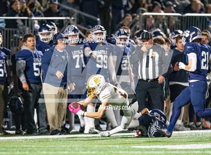 Thumbnail 3 in Simi Valley vs. Loyola photogallery.