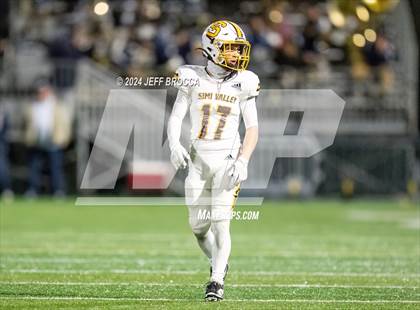 Thumbnail 2 in Simi Valley vs. Loyola photogallery.