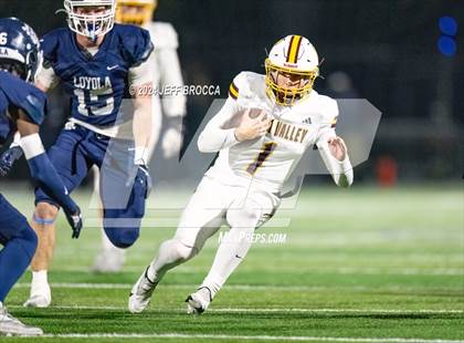 Thumbnail 1 in Simi Valley vs. Loyola photogallery.