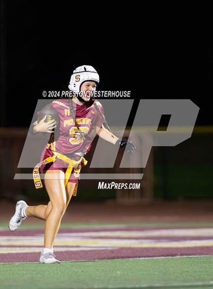 Thumbnail 1 in Buena @ Simi Valley photogallery.