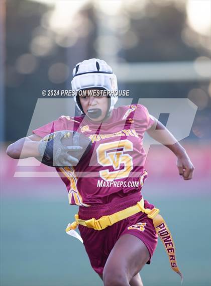 Thumbnail 2 in Buena @ Simi Valley photogallery.