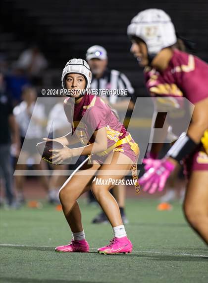 Thumbnail 1 in Buena @ Simi Valley photogallery.
