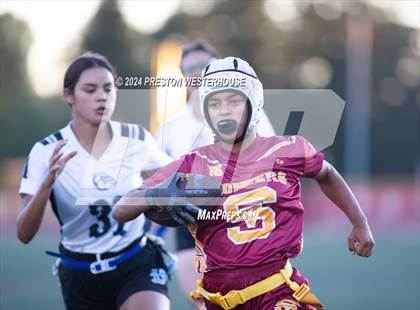 Thumbnail 2 in Buena @ Simi Valley photogallery.