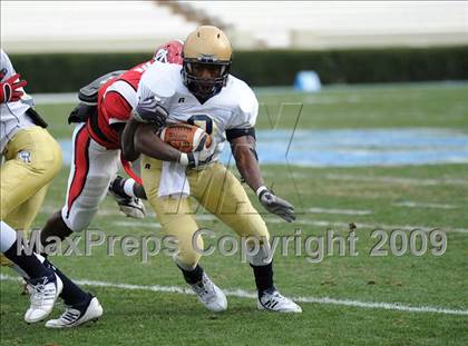 Thumbnail 3 in Reidsville vs. Newton-Conover (NCHSAA 2AA Final) photogallery.