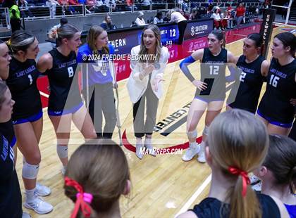 Thumbnail 2 in Bellville vs. Decatur (UIL 4A Volleyball Division I Final) photogallery.