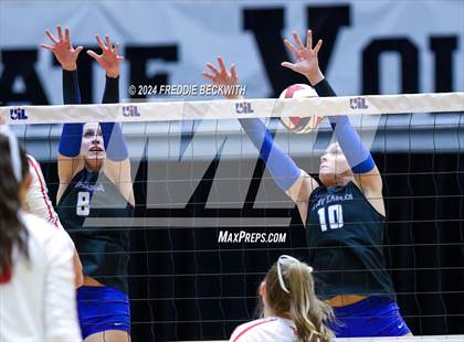 Thumbnail 3 in Bellville vs. Decatur (UIL 4A Volleyball Division I Final) photogallery.