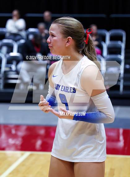 Thumbnail 3 in Bellville vs. Decatur (UIL 4A Volleyball Division I Final) photogallery.