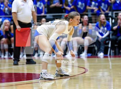 Thumbnail 1 in Bellville vs. Decatur (UIL 4A Volleyball Division I Final) photogallery.