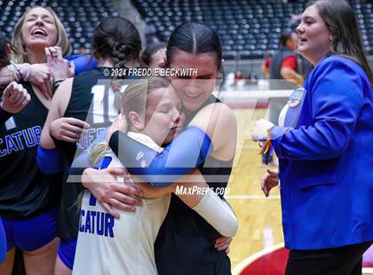 Thumbnail 3 in Bellville vs. Decatur (UIL 4A Volleyball Division I Final) photogallery.