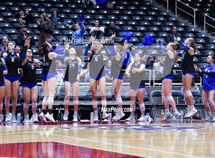 Thumbnail 1 in Bellville vs. Decatur (UIL 4A Volleyball Division I Final) photogallery.