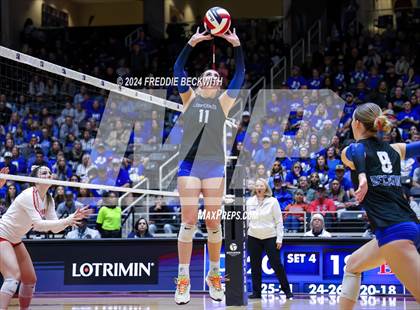 Thumbnail 3 in Bellville vs. Decatur (UIL 4A Volleyball Division I Final) photogallery.