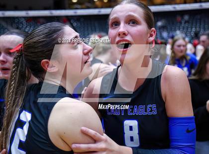 Thumbnail 3 in Bellville vs. Decatur (UIL 4A Volleyball Division I Final) photogallery.
