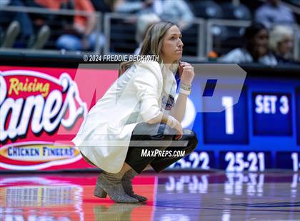 Thumbnail 3 in Bellville vs. Decatur (UIL 4A Volleyball Division I Final) photogallery.