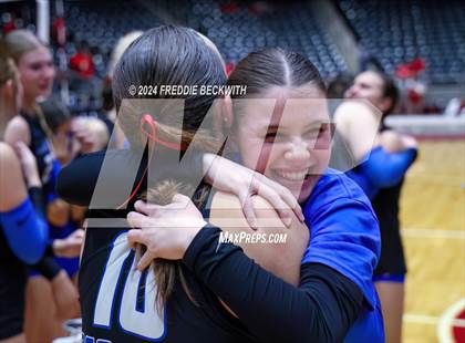 Thumbnail 2 in Bellville vs. Decatur (UIL 4A Volleyball Division I Final) photogallery.