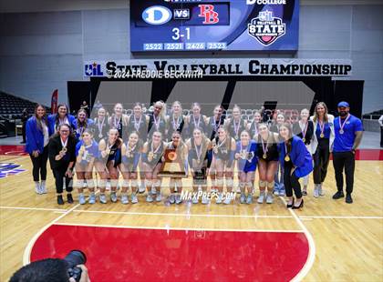 Thumbnail 1 in Bellville vs. Decatur (UIL 4A Volleyball Division I Final) photogallery.
