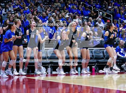 Thumbnail 2 in Bellville vs. Decatur (UIL 4A Volleyball Division I Final) photogallery.