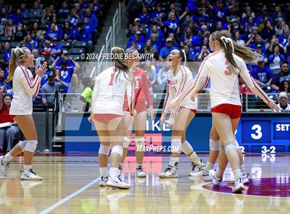 Thumbnail 2 in Bellville vs. Decatur (UIL 4A Volleyball Division I Final) photogallery.