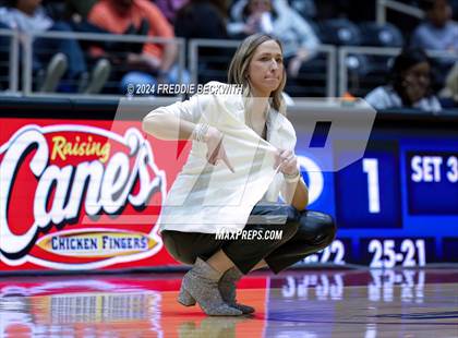Thumbnail 2 in Bellville vs. Decatur (UIL 4A Volleyball Division I Final) photogallery.