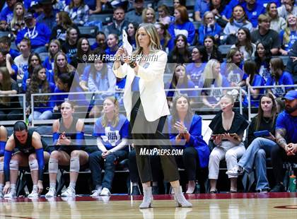 Thumbnail 3 in Bellville vs. Decatur (UIL 4A Volleyball Division I Final) photogallery.