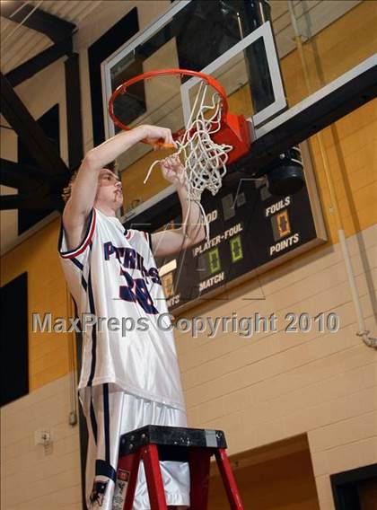 Thumbnail 1 in Sullivan East vs Unicoi County (Region 1 AA Finals) photogallery.