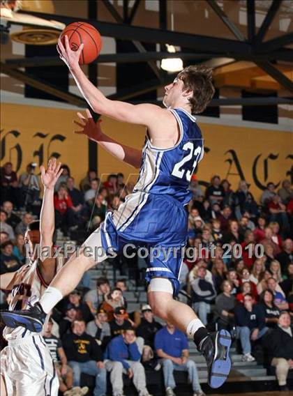 Thumbnail 2 in Sullivan East vs Unicoi County (Region 1 AA Finals) photogallery.