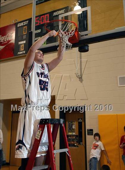 Thumbnail 3 in Sullivan East vs Unicoi County (Region 1 AA Finals) photogallery.