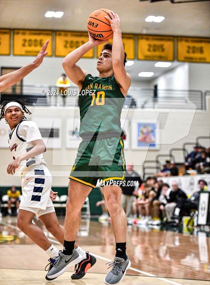 Thumbnail 1 in San Ramon Valley vs. Roosevelt (Damien Classic) photogallery.