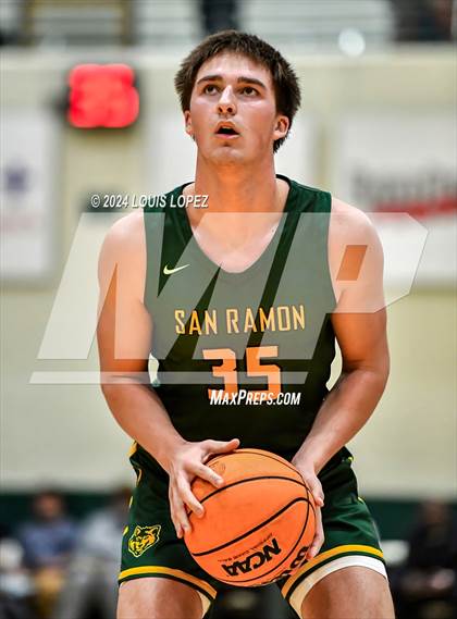 Thumbnail 2 in San Ramon Valley vs. Roosevelt (Damien Classic) photogallery.