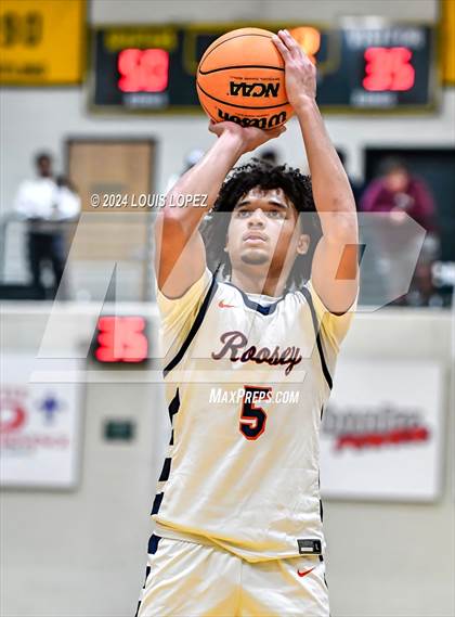 Thumbnail 2 in San Ramon Valley vs. Roosevelt (Damien Classic) photogallery.