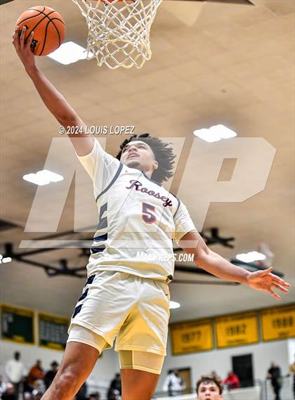Thumbnail 3 in San Ramon Valley vs. Roosevelt (Damien Classic) photogallery.