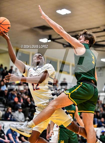 Thumbnail 1 in San Ramon Valley vs. Roosevelt (Damien Classic) photogallery.