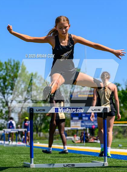 Thumbnail 2 in 5A East Conference Track Meet @ Mountain Home photogallery.