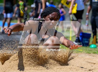 Thumbnail 2 in 5A East Conference Track Meet @ Mountain Home photogallery.