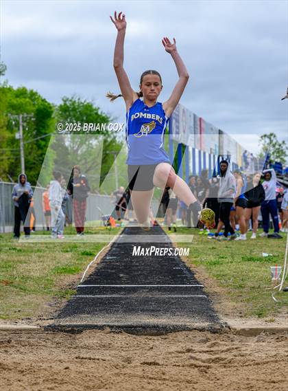 Thumbnail 1 in 5A East Conference Track Meet @ Mountain Home photogallery.