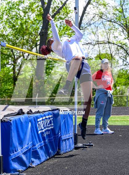 Thumbnail 3 in 5A East Conference Track Meet @ Mountain Home photogallery.